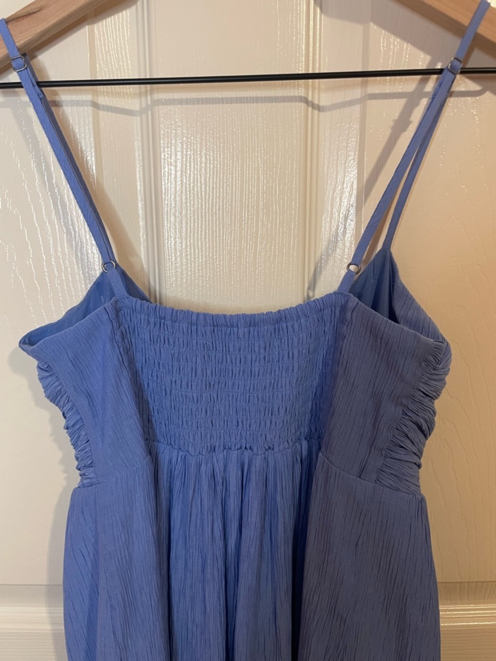 Abercrombie & Fitch Crinkle Textured Ruched Maxi Dress in Blue Size XS - Picture 8 of 9